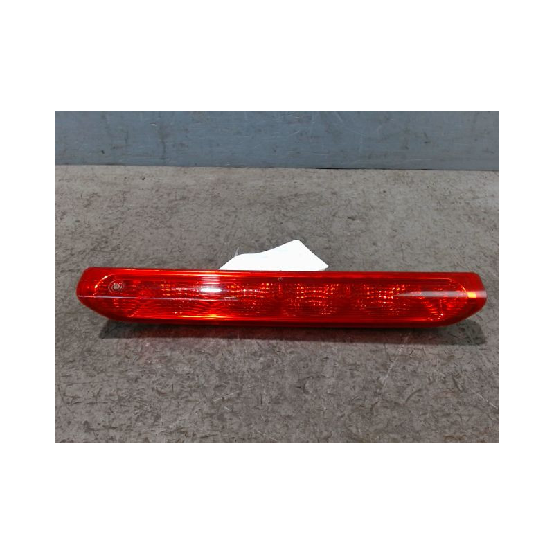 FEUX STOP SUPPLEMENTAIRE PEUGEOT 308 2007-