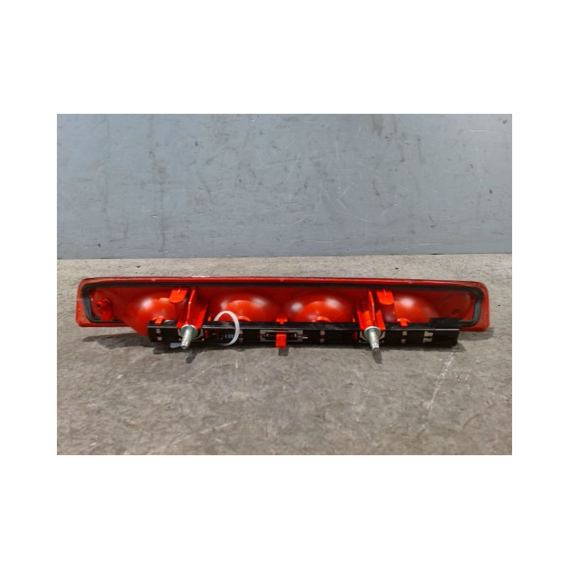 FEUX STOP SUPPLEMENTAIRE PEUGEOT 308 2007-
