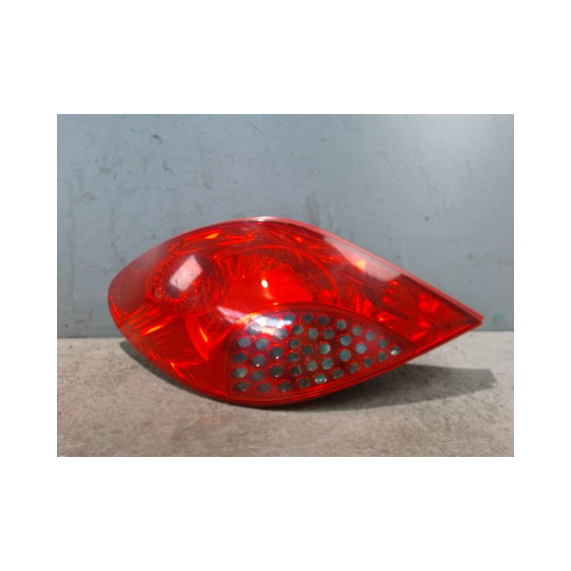 FEU ARRIERE GAUCHE  PEUGEOT 207 3P