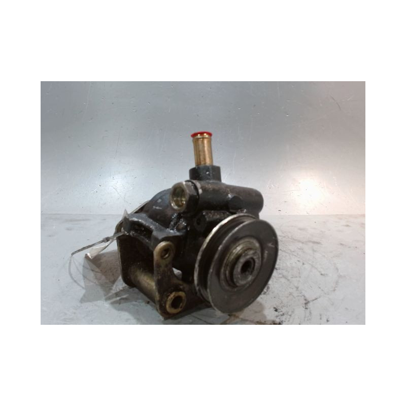 POMPE DIRECTION ASSISTEE PEUGEOT 205
