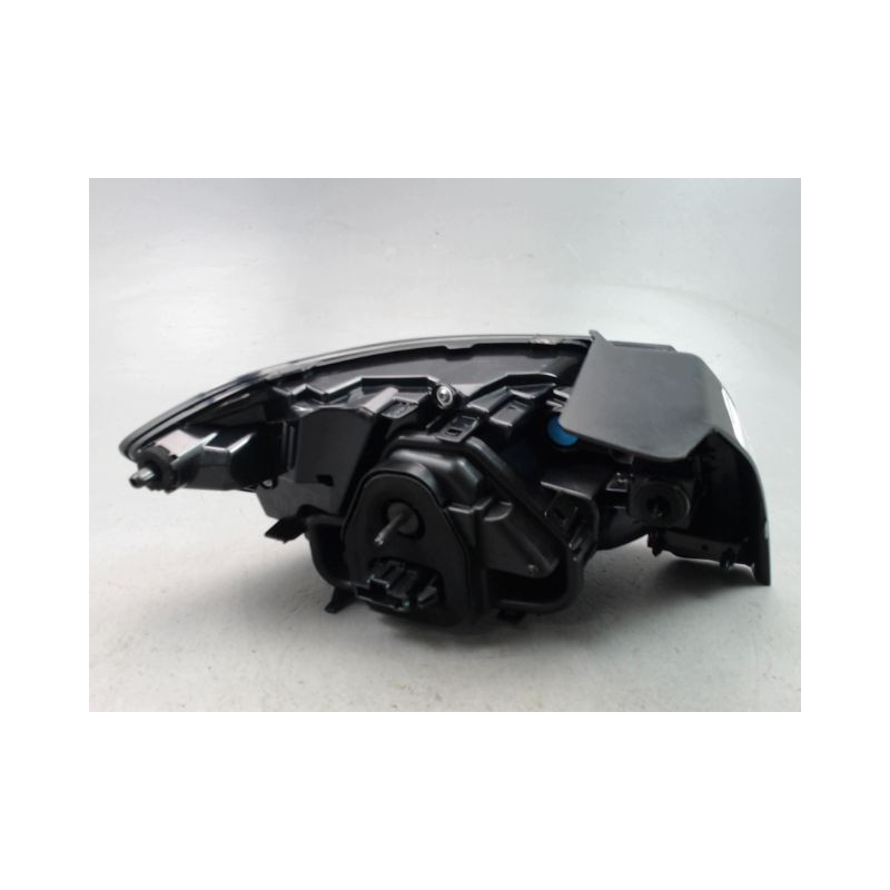 FEU ARRIERE DROIT PEUGEOT 208