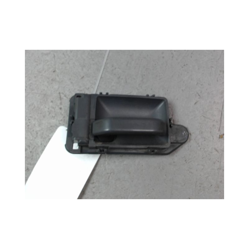 POIGNEE INTERIEURE PORTE AVANT GAUCHE PEUGEOT 106 Phase 1 1991-1996