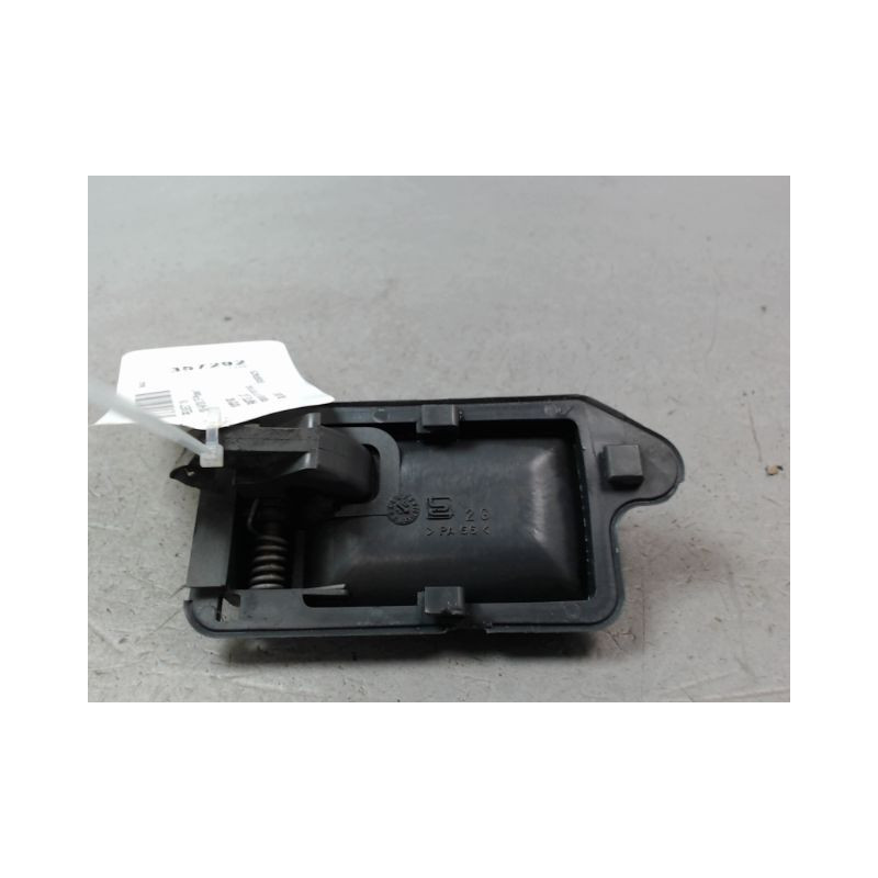 POIGNEE INTERIEURE PORTE AVANT GAUCHE PEUGEOT 106 Phase 1 1991-1996