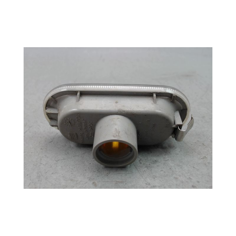 REPETITEUR AILE GAUCHE SEAT IBIZA IV Phase 1 2008-2012