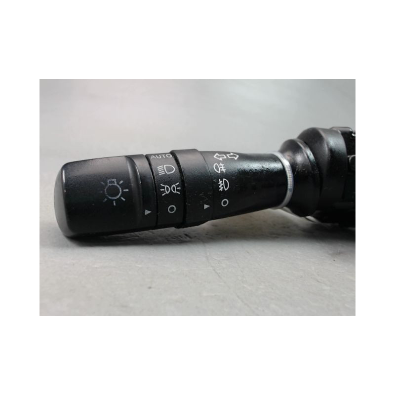 COMMANDE ECLAIRAGE KIA CEE-D