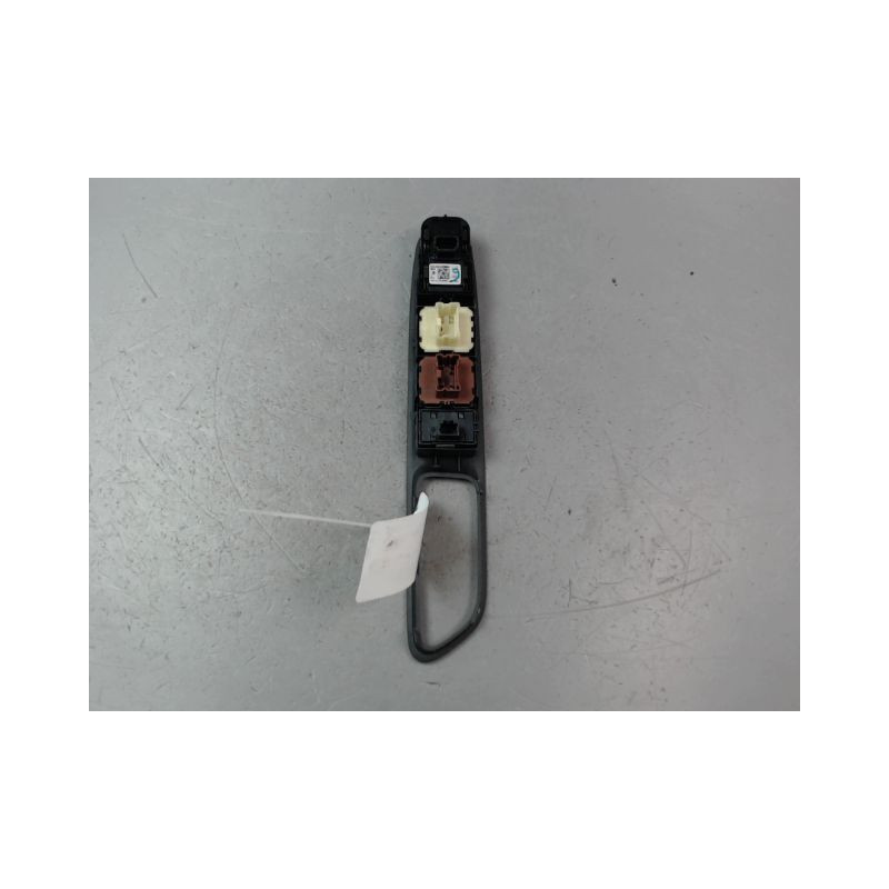COMMANDE LEVE-GLACE PORTE AVG RENAULT CAPTUR Phase 1 2013-...