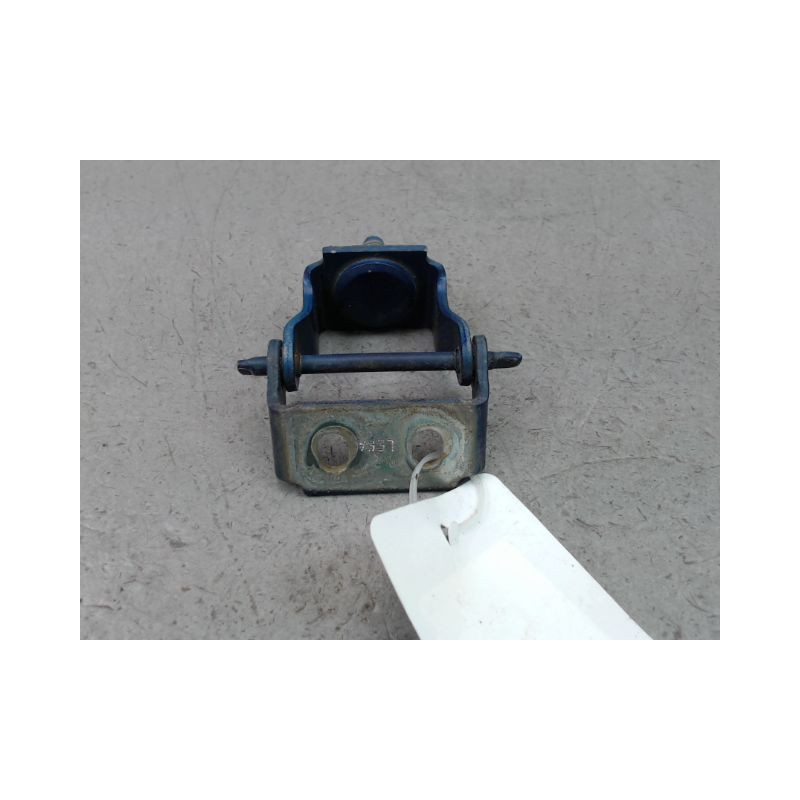 CHARNIERE HAYON D FORD KA+