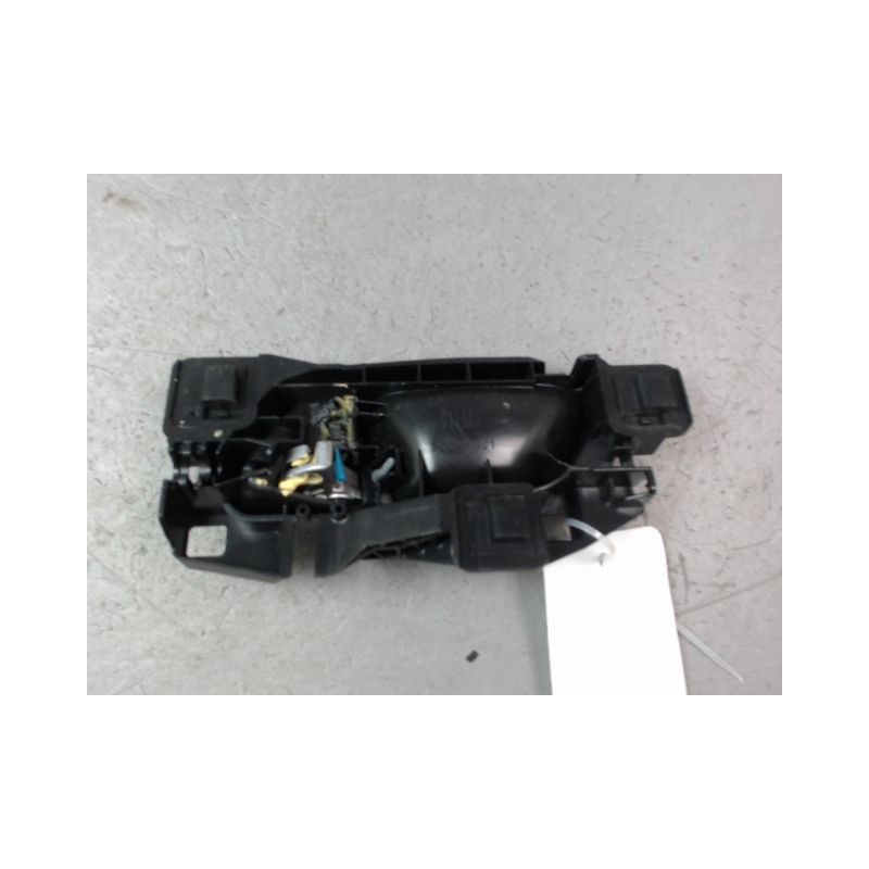 POIGNEE INTERIEURE PORTE AVANT DROIT PEUGEOT 308 2009-