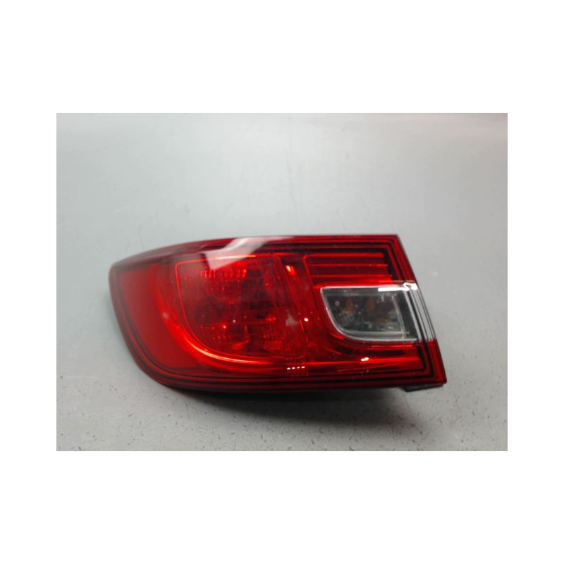 FEU ARRIERE GAUCHE  RENAULT CLIO IV Phase 1 2012-...
