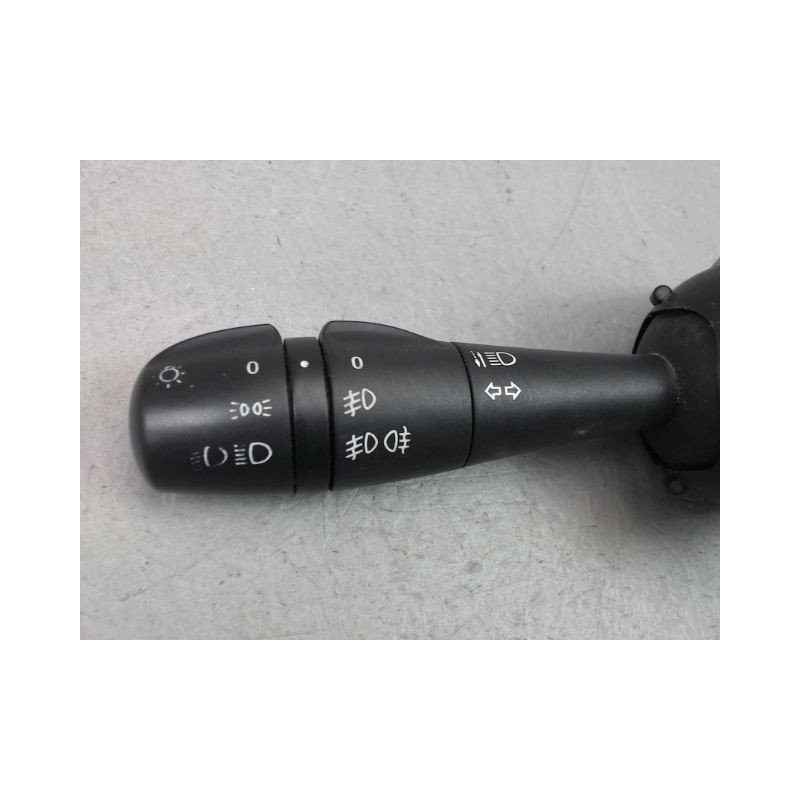 COMMANDE ECLAIRAGE RENAULT CLIO IV Phase 1 2012-...