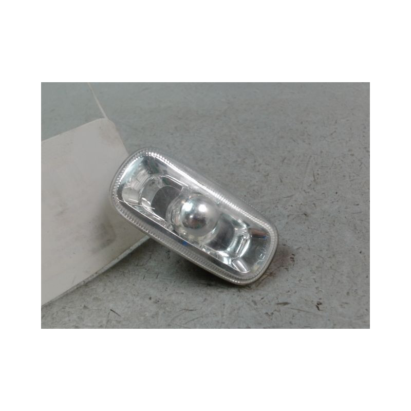 REPETITEUR AILE GAUCHE AUDI A4 BERL. II Phase 2 2004-2008