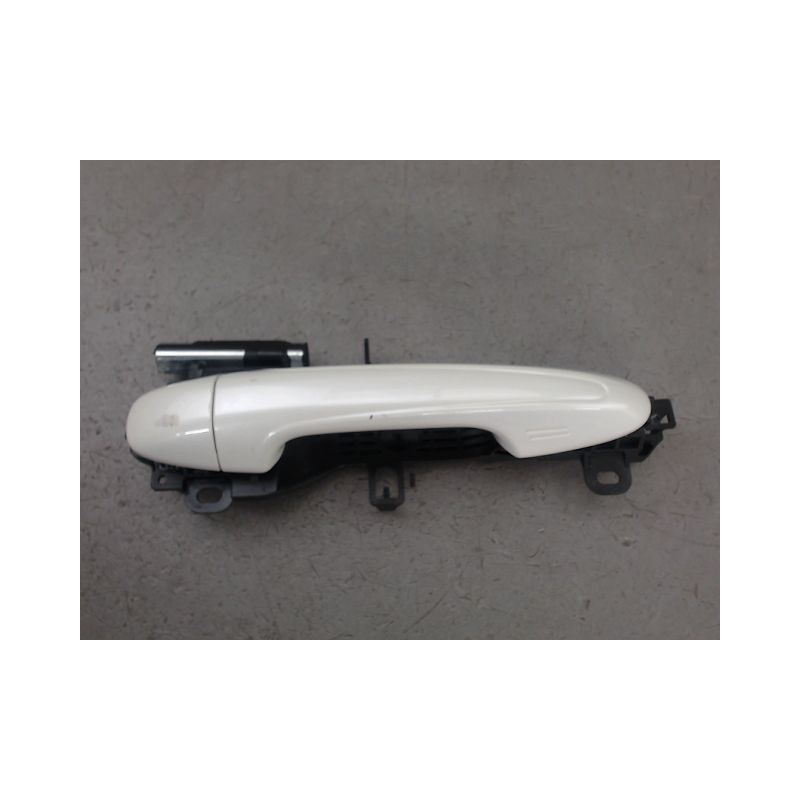 POIGNEE EXTERIEURE PORTE AVANT DROIT TOYOTA RAV4