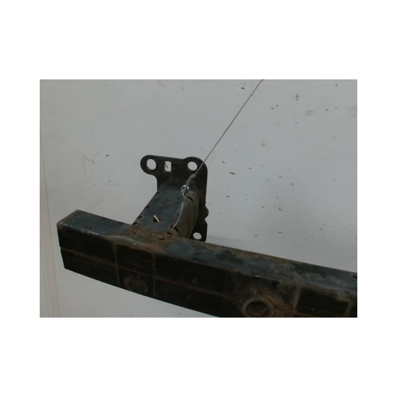 RENFORT PARE-CHOC AVANT NISSAN QASHQAI