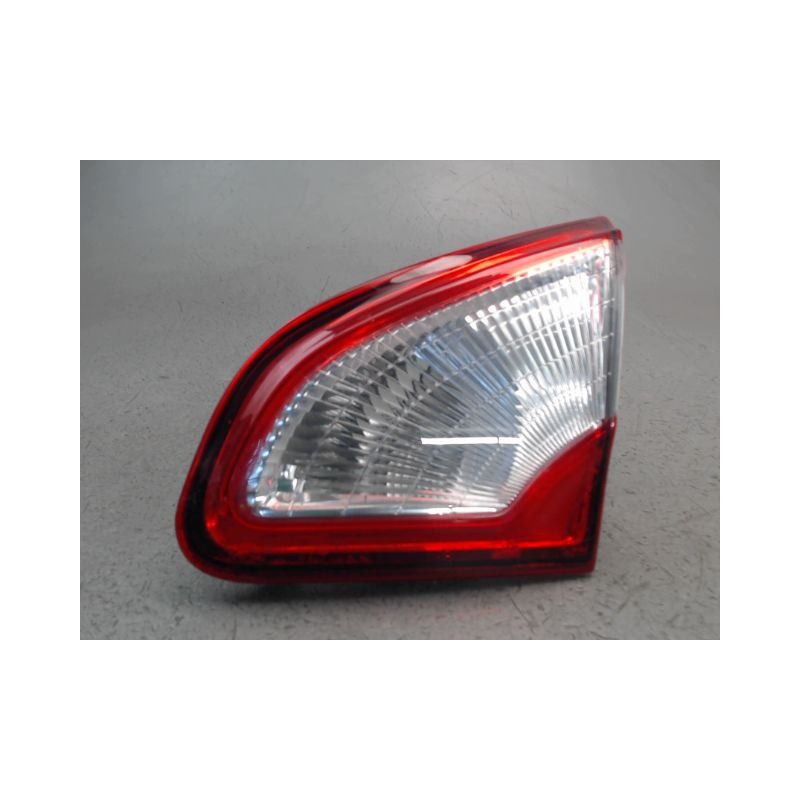 FEU ARRIERE INTERIEUR DROIT NISSAN QASHQAI