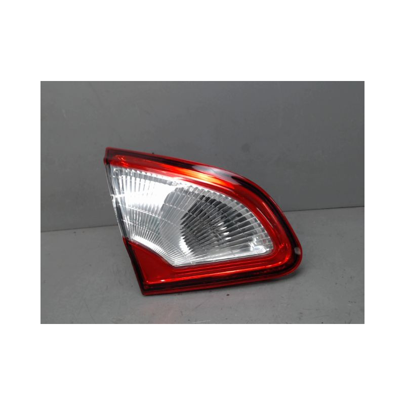 FEU ARRIERE INTERIEUR GAUCHE NISSAN QASHQAI
