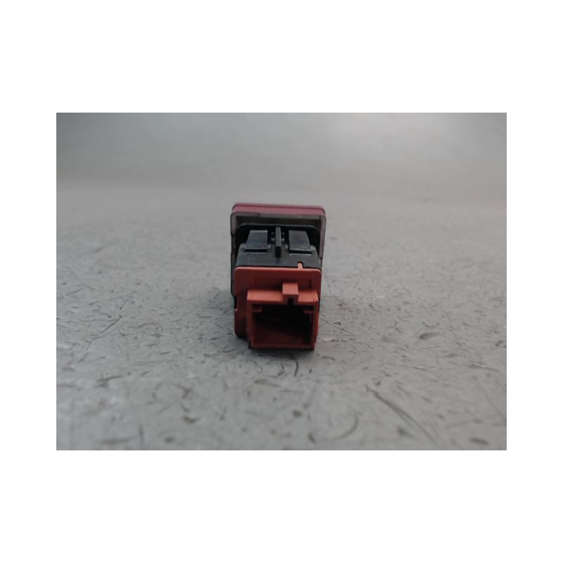 BOUTON DE WARNING PEUGEOT PARTNER