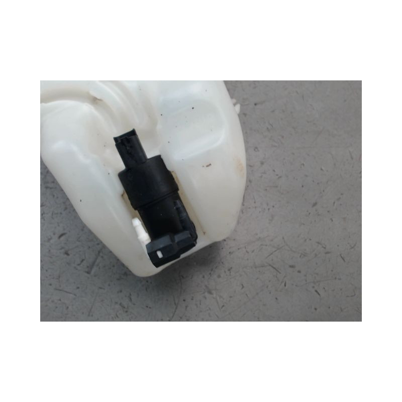 RESERVOIR LAVE-GLACE AVANT PEUGEOT 208