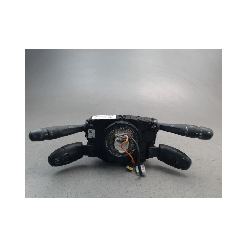 BLOC COMMODOS PEUGEOT 208