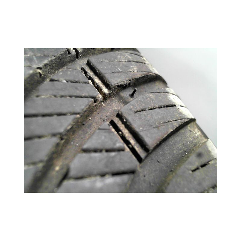 Paire de pneus KUMHO SOLUS 4S HA32 195 60 16 93 V