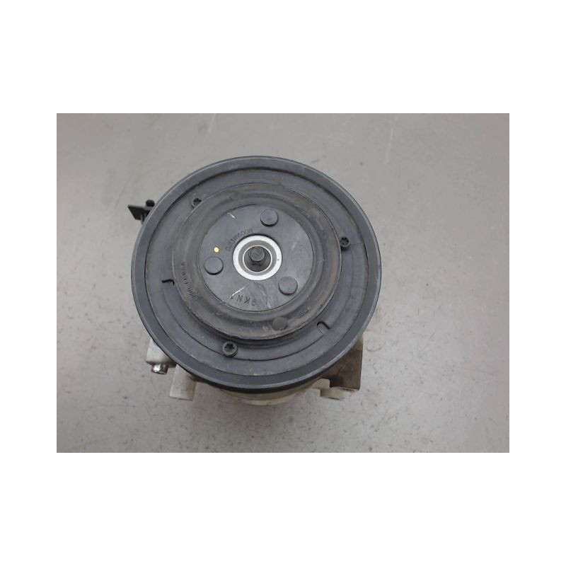 COMPRESSEUR AIR CONDITIONNE KIA CARENS