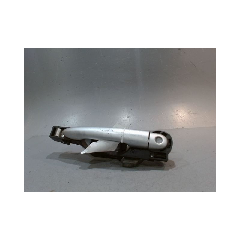 POIGNEE EXTERIEURE PORTE AVANT GAUCHE RENAULT CLIO III