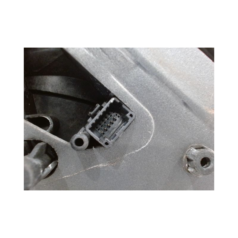 RETROVISEUR EXTERIEUR ELECTRIQUE GAUCHE RENAULT CLIO III
