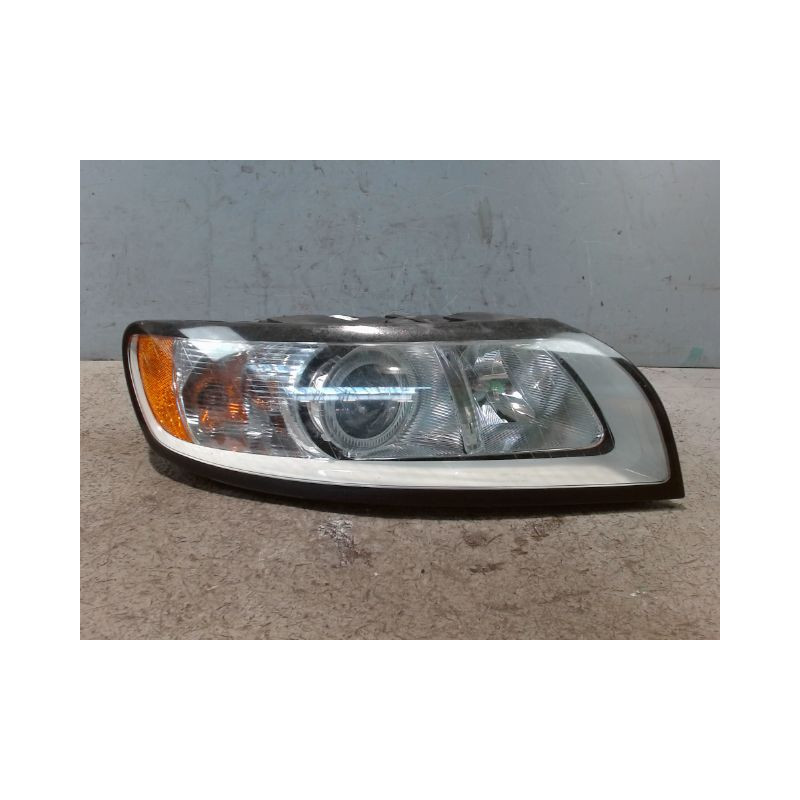 PHARE DROIT VOLVO S40 2004-