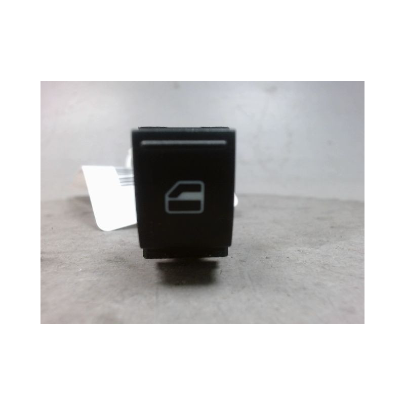 COMMANDE LEVE-GLACE PORTE ARD VOLKSWAGEN PASSAT 2005-