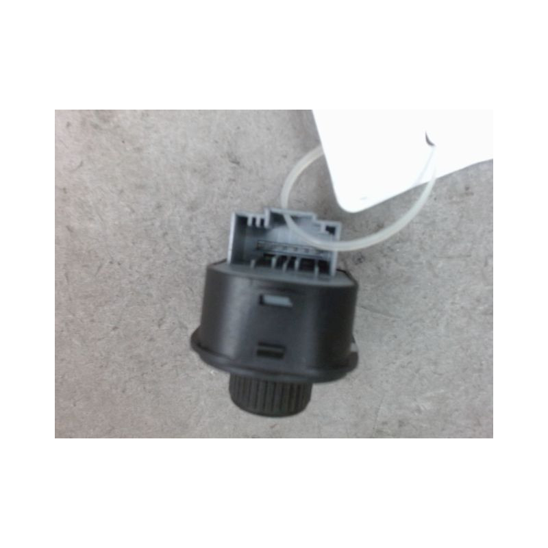 COMMANDE RETROVISSEUR EXTERIEUR ELECTRIQUE VOLKSWAGEN PASSAT 2005-