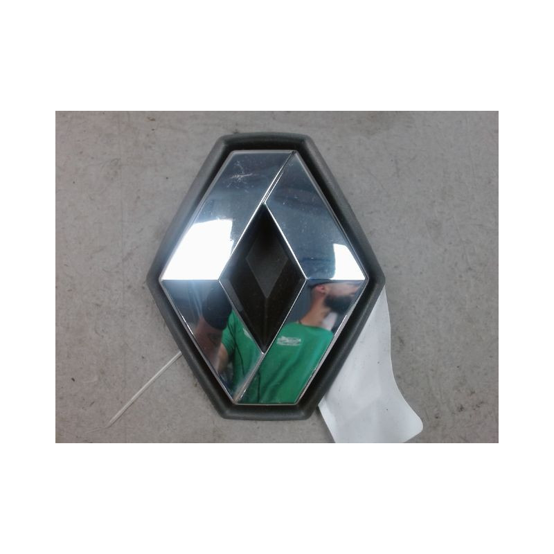 SIGLE CALANDRE RENAULT MODUS 2004-2007