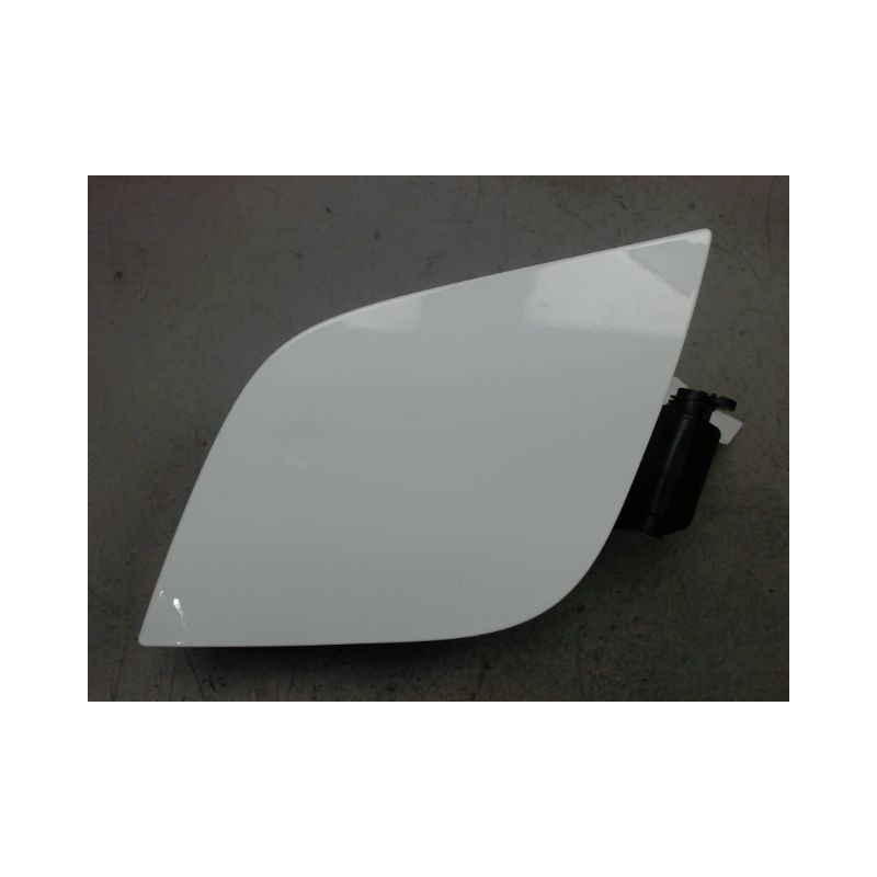 VOLET DE TRAPPE CARBURANT FORD FOCUS