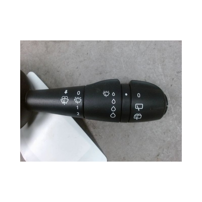 COMMANDE ESSUIE GLACE RENAULT CLIO IV 2012-