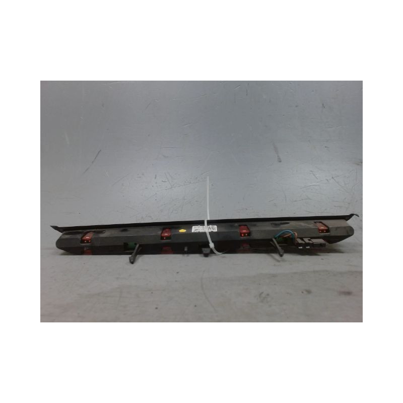 FEUX STOP SUPPLEMENTAIRE OPEL VECTRA BREAK 2005-