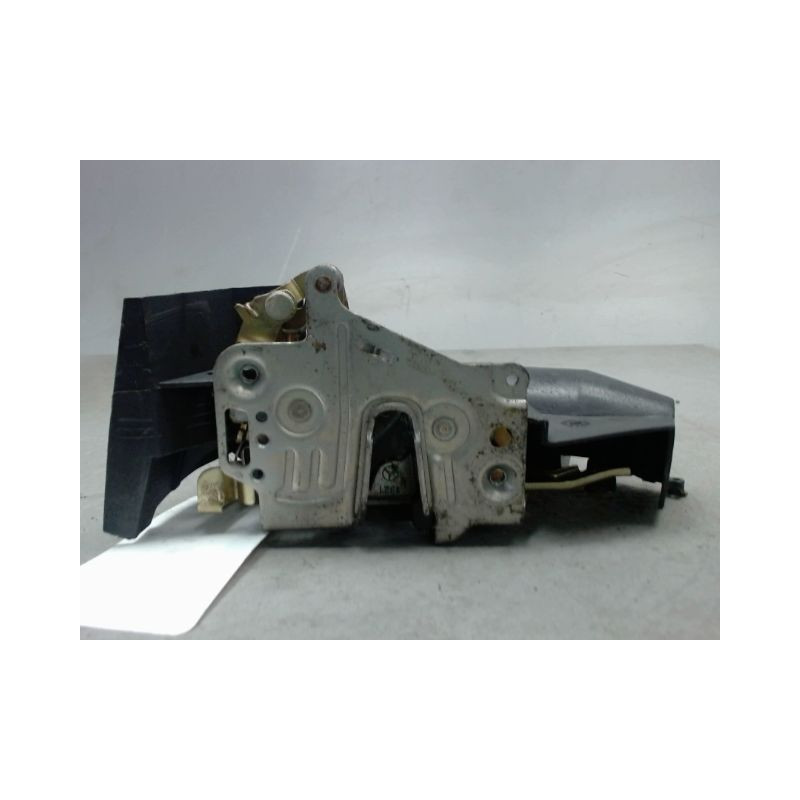 SYSTEME CONDAMNATION ARRIERE DROIT MERCEDES E220