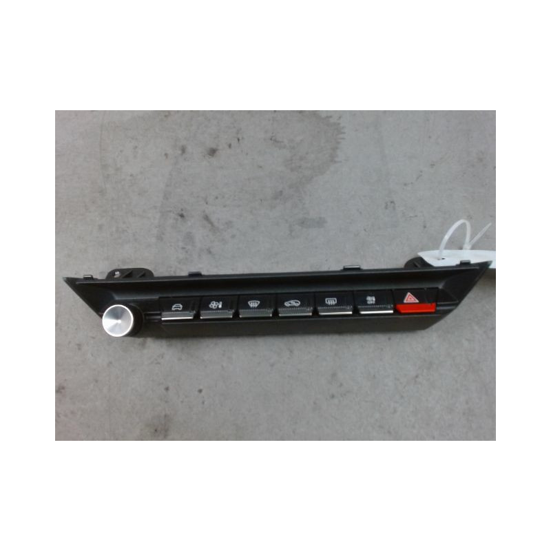 BOUTON DE WARNING PEUGEOT 308