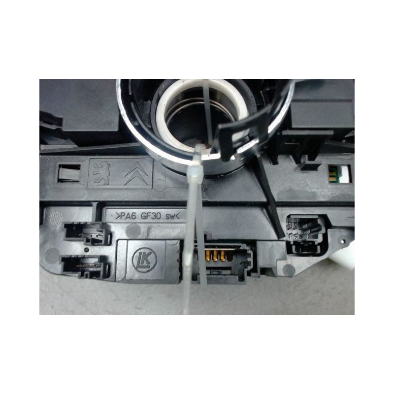 BLOC COMMODOS PEUGEOT 3008 2009-