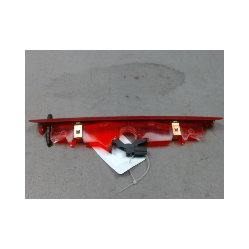 FEUX STOP SUPPLEMENTAIRE RENAULT CLIO