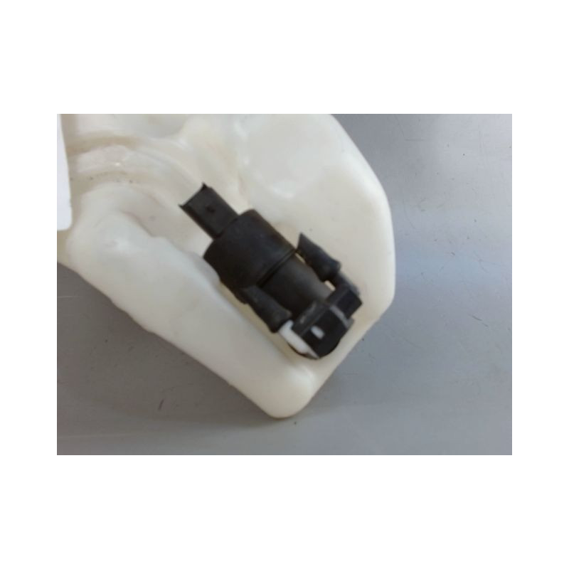 RESERVOIR LAVE-GLACE AVANT CITROEN C3