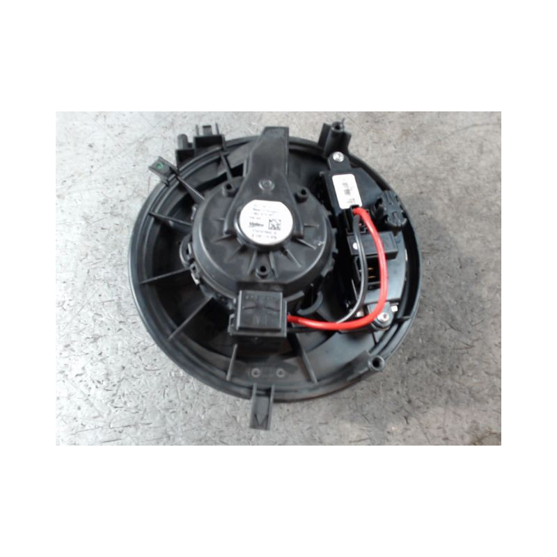 MOTEUR VENTILATEUR CHAUFFAGE VOLKSWAGEN TIGUAN