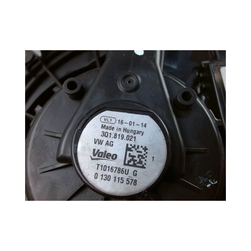 MOTEUR VENTILATEUR CHAUFFAGE VOLKSWAGEN TIGUAN