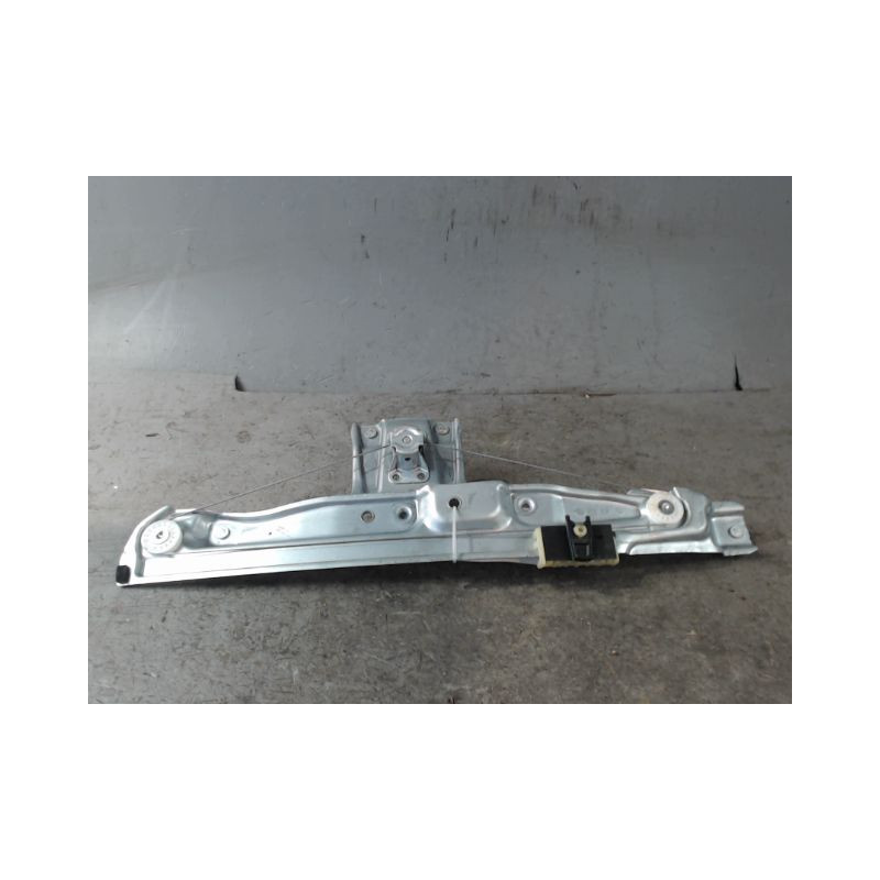 MECANISME LEVE-GLACE ARRIERE DROIT DACIA SANDERO 2008-