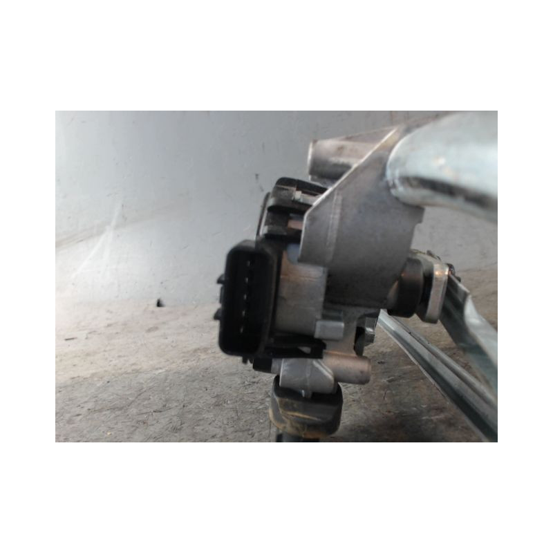 MOTEUR ESSUIE-GLACE AVANT DACIA LOGAN MCV 2007-