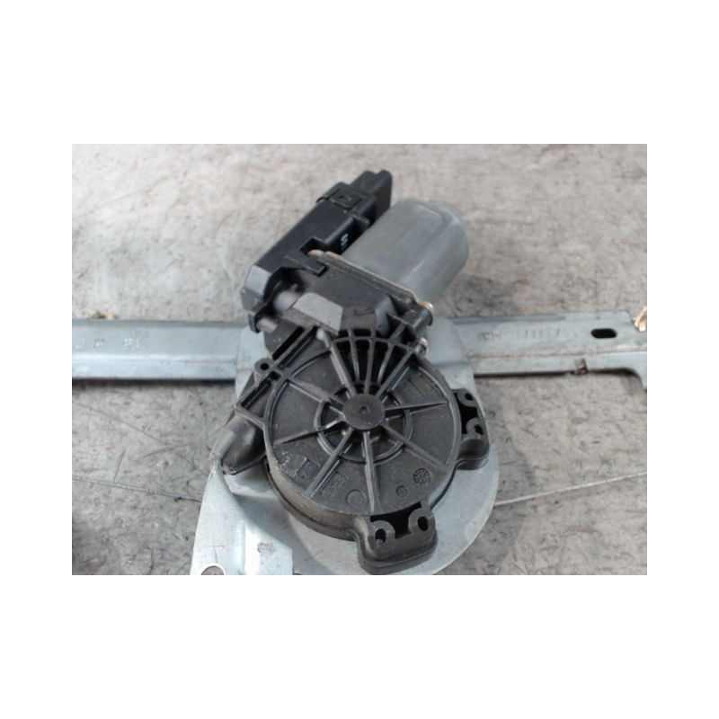 MECANISME+MOTEUR LEVE-GLACE ARRIERE DROIT RENAULT SCENIC II PH2 2006-