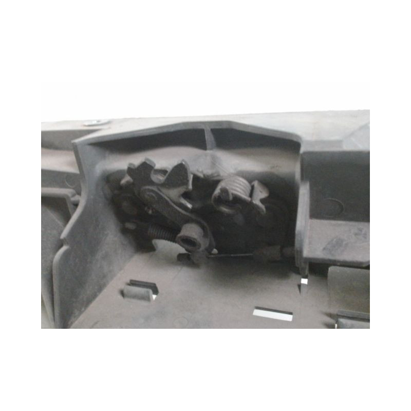 TRAVERSE SUPERIEURE ARMATURE AVANT CITROEN C4