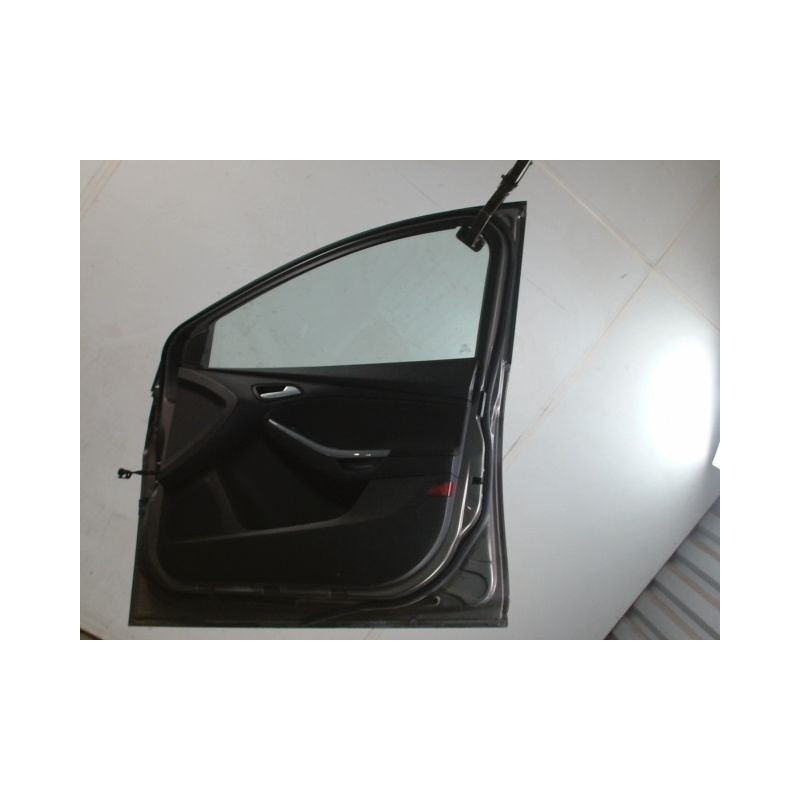 PORTE AVANT DROIT FORD FOCUS