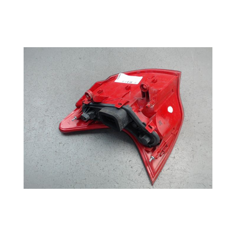 FEU ARRIERE DROIT PEUGEOT 3008