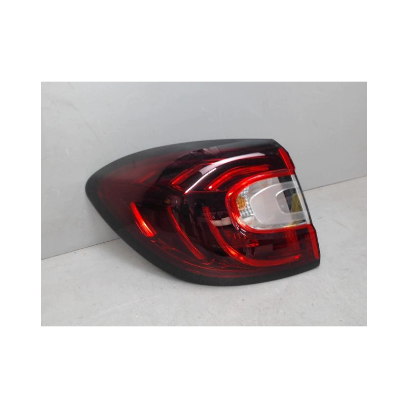 FEU ARRIERE GAUCHE  RENAULT CAPTUR