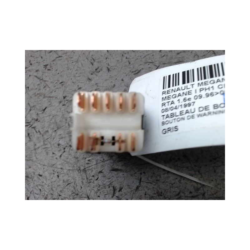 BOUTON DE WARNING RENAULT MEGANE I PH1 CLASSIC -99