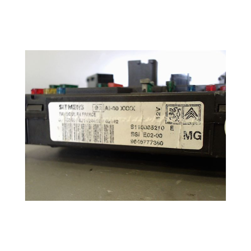 BOITIER GESTION HABITACLE PEUGEOT 206