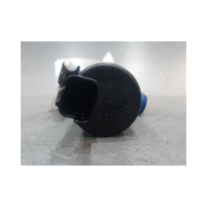 POMPE LAVE-GLACE AVANT DACIA SANDERO